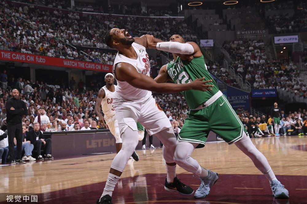 许多球员即 许多球员即